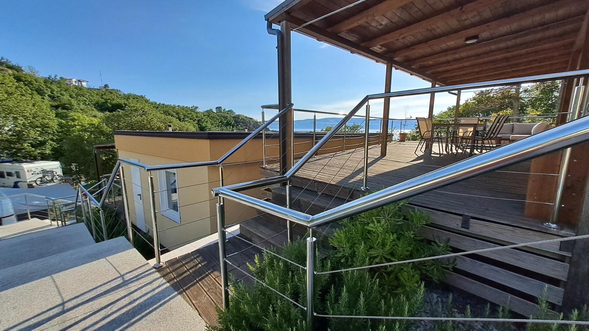 Hotel Boora Glamp Experience & Heated Infinity Pool à Senj  Extérieur photo